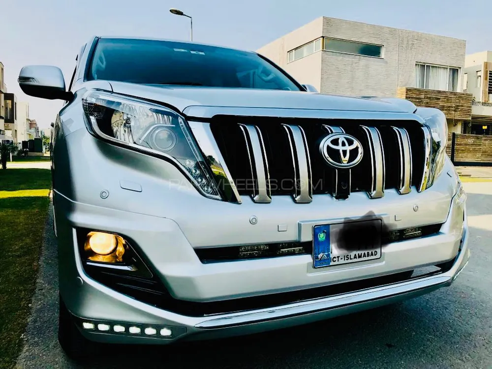 Toyota Prado 2009 for Sale in Islamabad Image-1