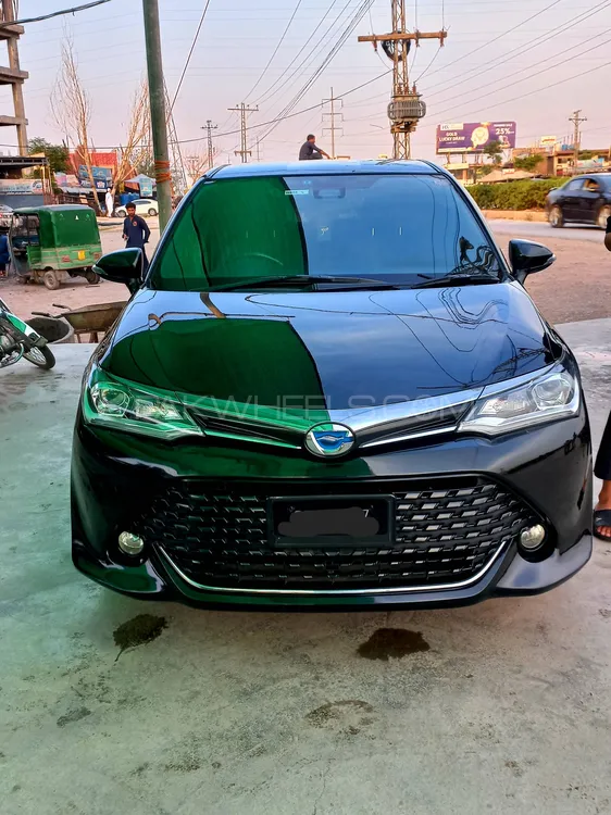 Toyota Corolla Fielder 2015 for Sale in Peshawar Image-1