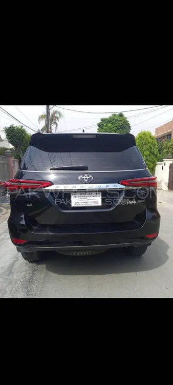 Toyota Fortuner 2021 for Sale in Jhang Image-1