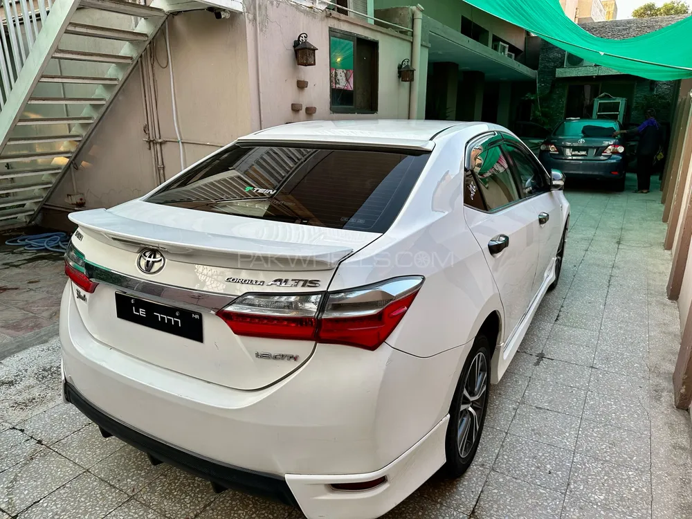 Toyota Corolla 2014 for Sale in Lahore Image-1