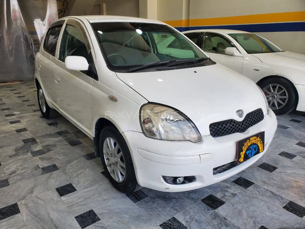 Toyota Vitz 2004 for Sale in Quetta Image-1
