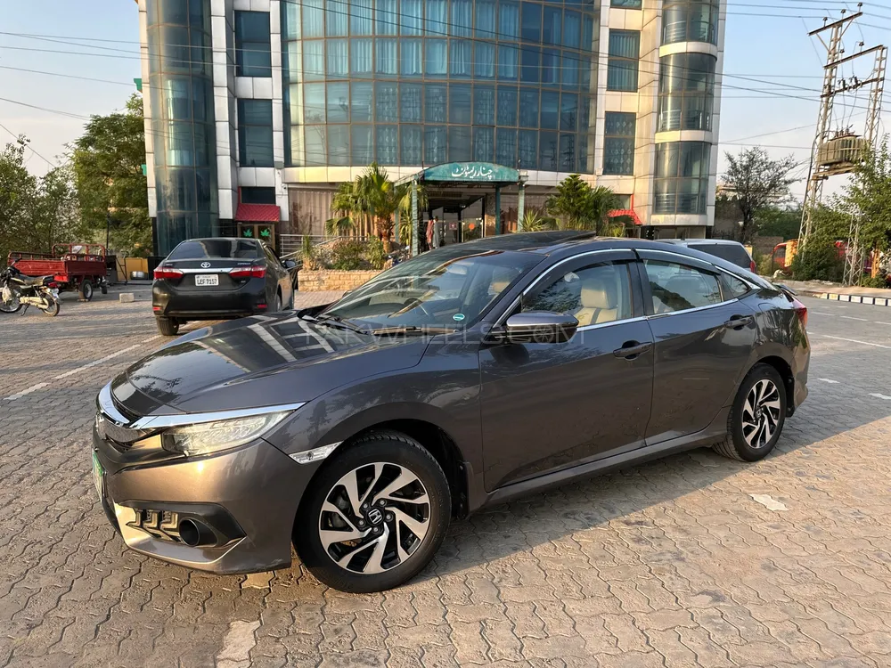 Honda Civic 2018 for Sale in Gujar Khan Image-1