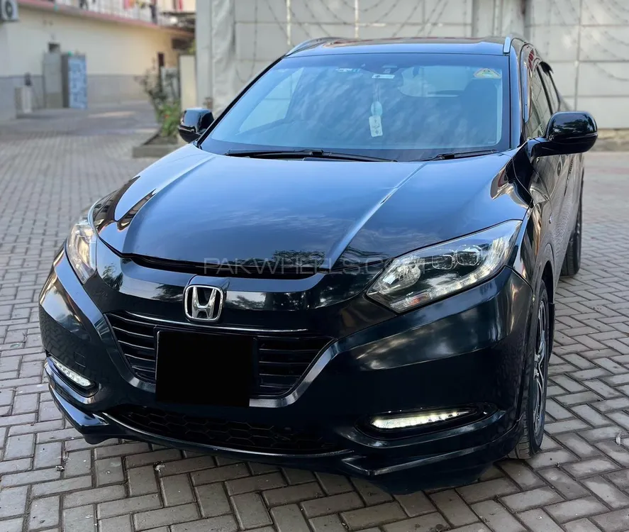 Honda Vezel 2015 for Sale in Peshawar Image-1