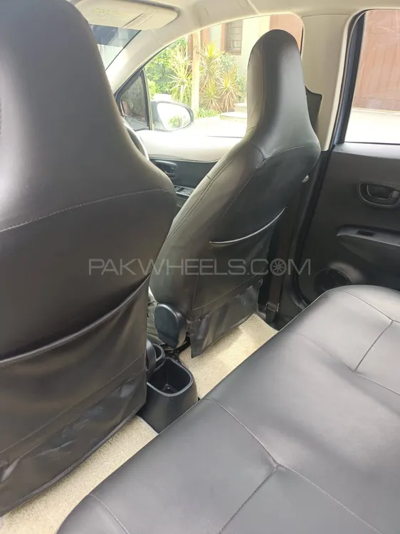 Toyota Vitz 2012 for Sale in Karachi Image-1