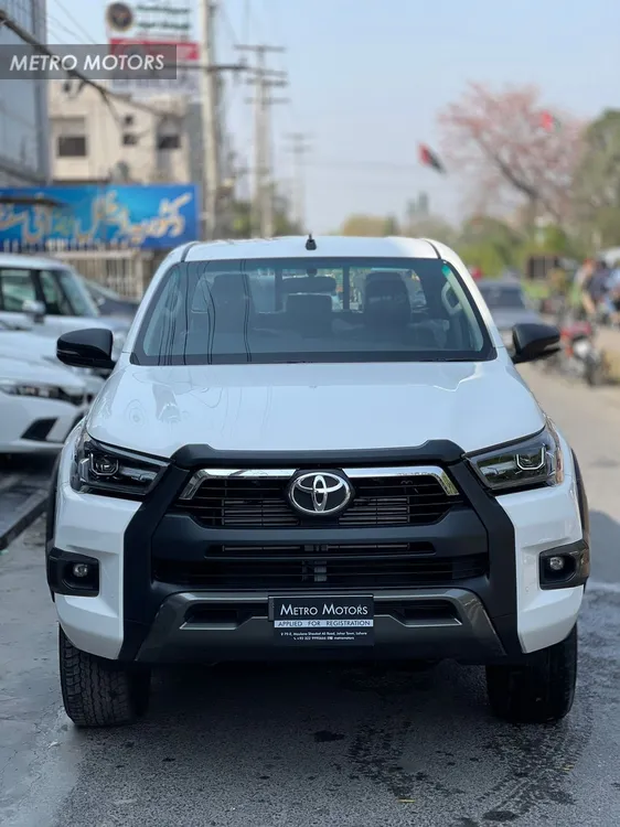 Toyota Hilux 2023 for Sale in Lahore Image-1