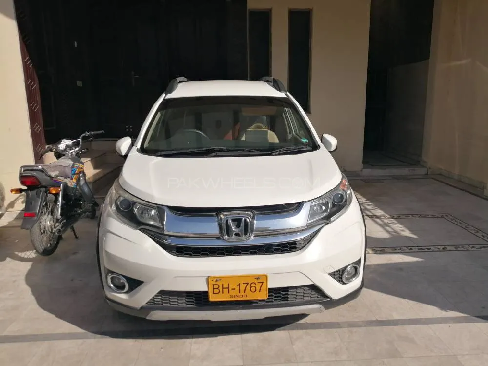 Honda BR-V 2017 for Sale in Islamabad Image-1