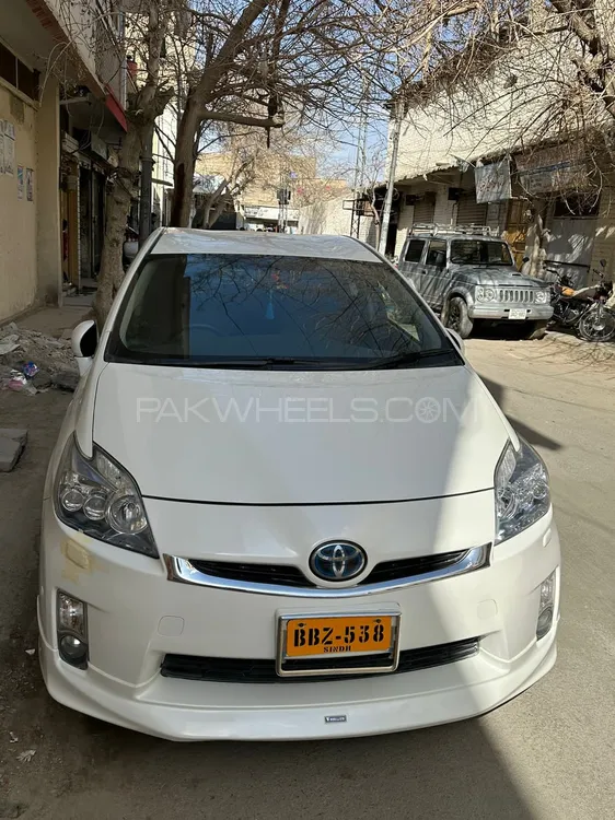 Toyota Prius 2011 for Sale in Multan Image-1