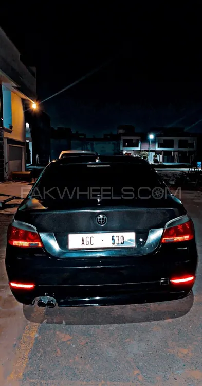 BMW 5 Series 2004 for Sale in Faisalabad Image-1