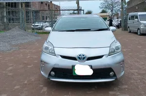 Toyota Prius S 1.8 2013 for Sale