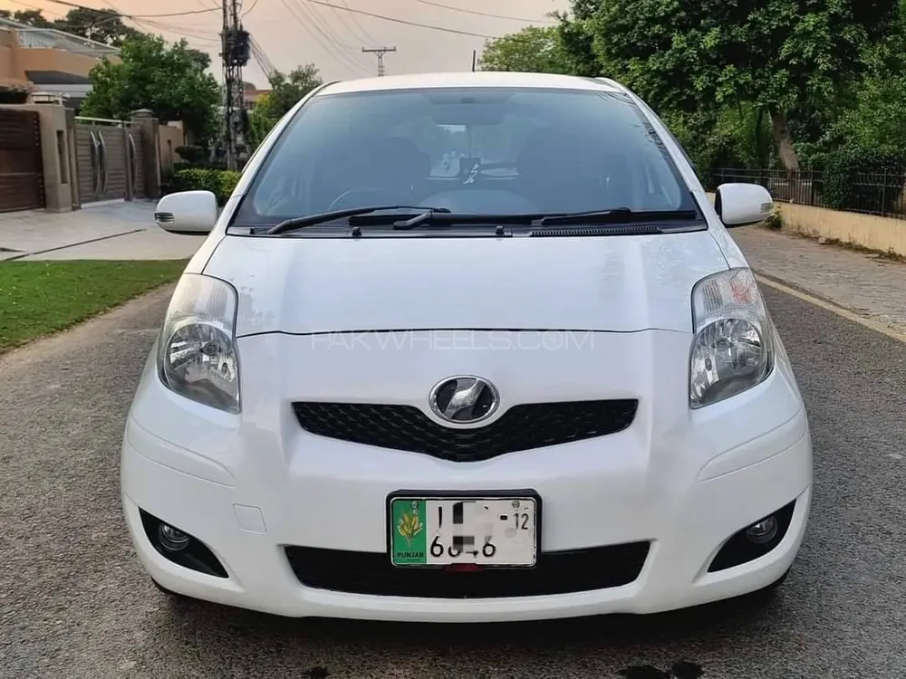 Toyota Vitz 2009 for Sale in Islamabad Image-1