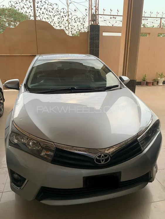 Toyota Corolla 2014 for Sale in Peshawar Image-1