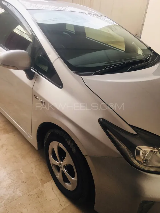 Toyota Prius 2012 for Sale in Khanewal Image-1