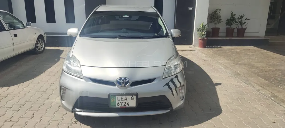 Toyota Prius 2012 for Sale in Lahore Image-1