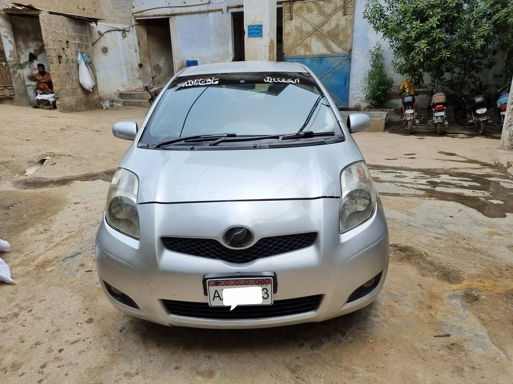 Toyota Vitz 2009 for Sale in Karachi Image-1