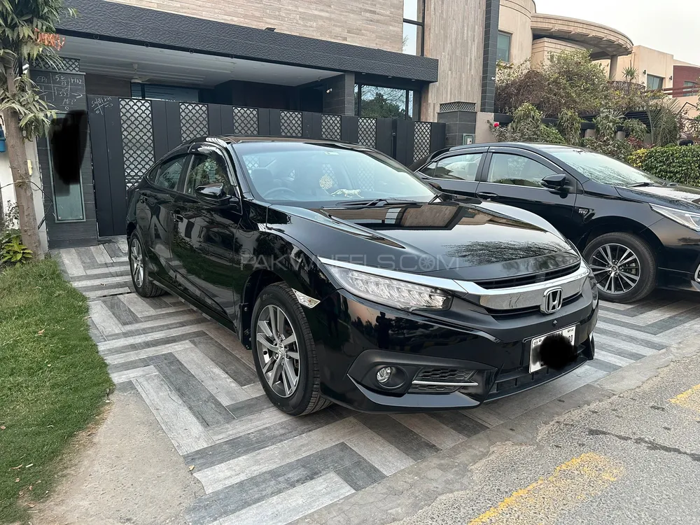 Honda Civic 2020 for Sale in Lahore Image-1