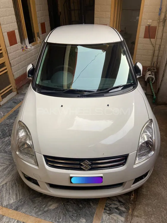 Suzuki Swift 2015 for Sale in Islamabad Image-1