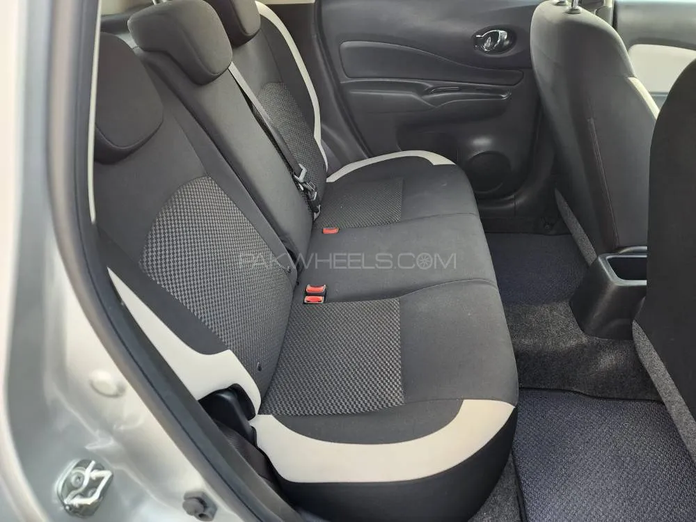Toyota Land Cruiser 2017 for Sale in Lahore Image-1
