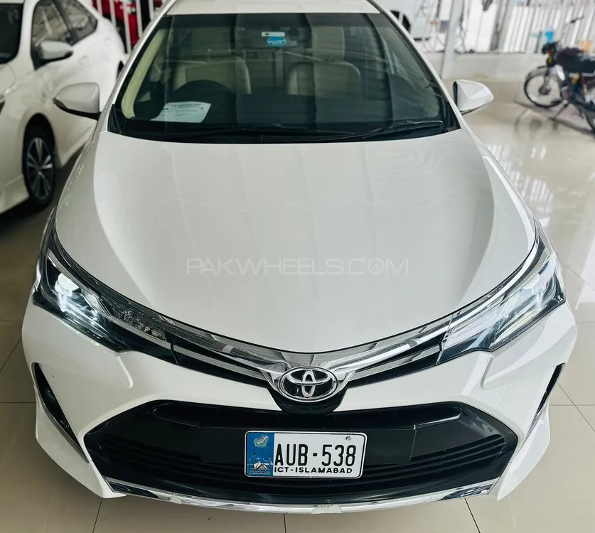 Toyota Corolla 2019 for Sale in Peshawar Image-1