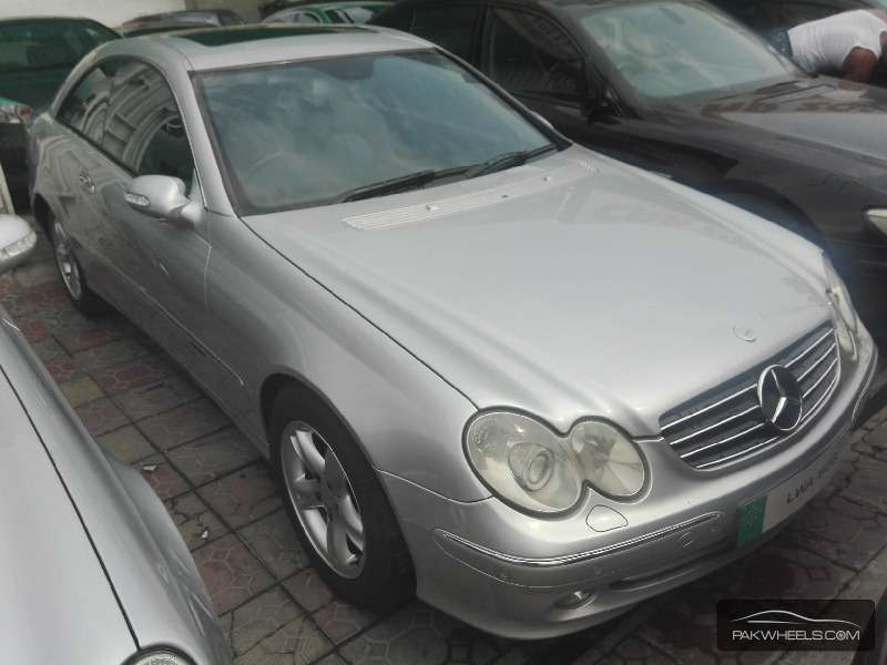Mercedes Benz CLK Class 2002 for Sale in Lahore Image-1