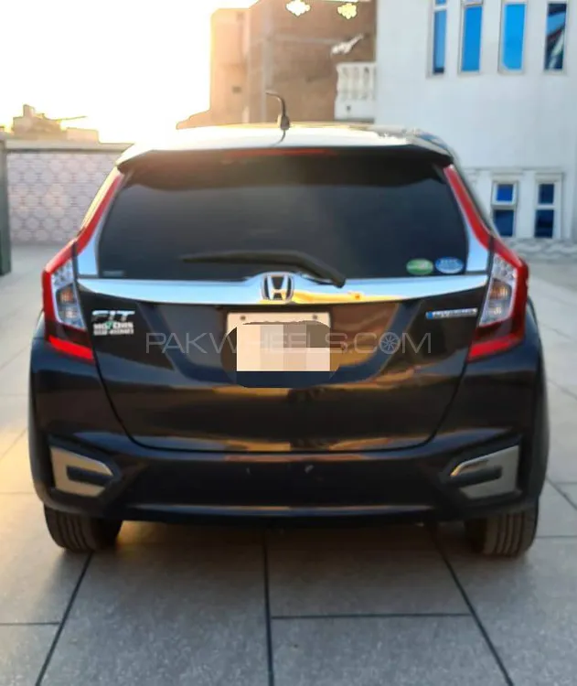 Honda Fit 2015 for Sale in Rawalpindi Image-1