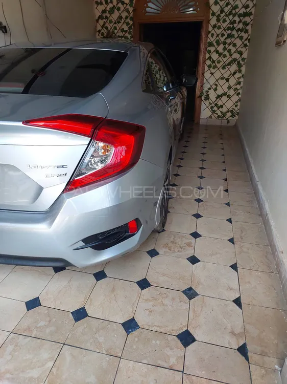 Honda Civic 2019 for Sale in Gujrat Image-1