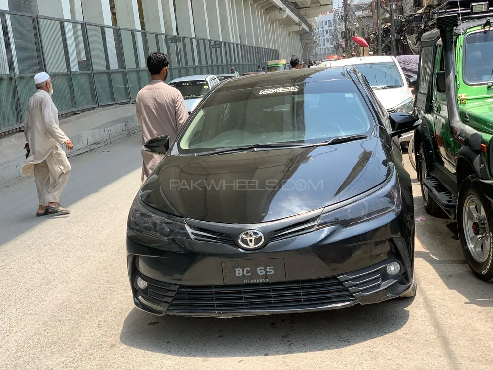 Toyota Corolla 2015 for Sale in Peshawar Image-1