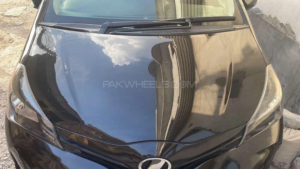 Toyota Vitz 2015 for Sale in Islamabad Image-1
