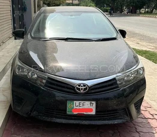 Toyota Corolla 2017 for Sale in Lahore Image-1