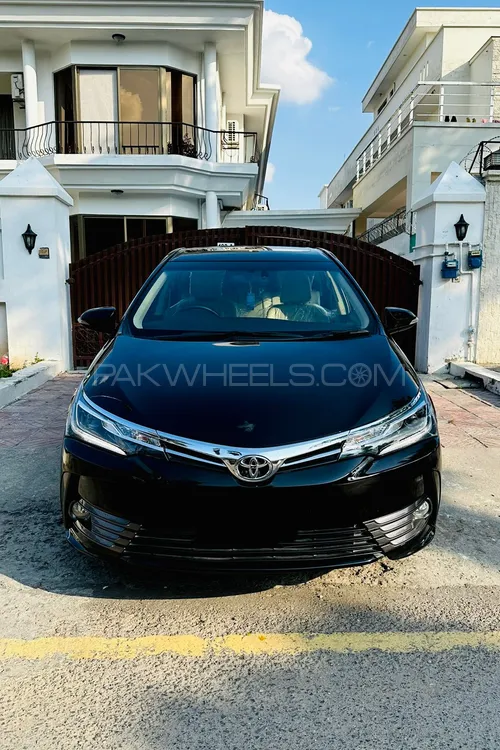 Toyota Corolla 2020 for Sale in Islamabad Image-1