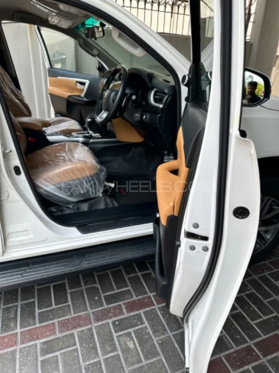 Toyota Fortuner 2020 for Sale in Lahore Image-1