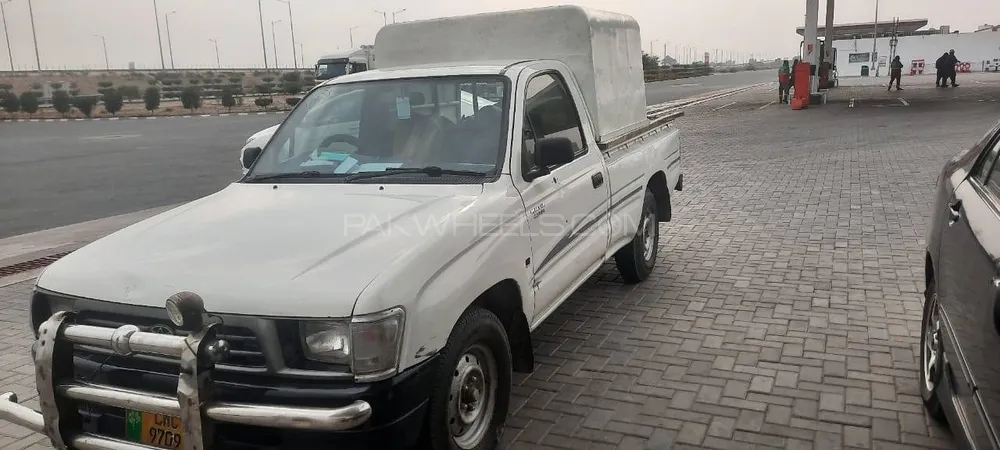 Toyota Hilux 2006 for Sale in Lahore Image-1