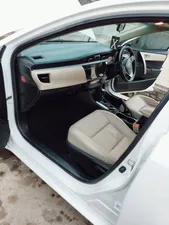 Toyota Corolla Altis Grande CVT-i 1.8 2016 for Sale