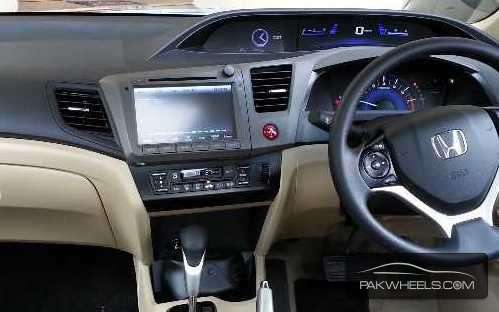 Honda Civic 2014 Navigation System Image-1