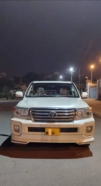 Toyota Land Cruiser 2015 for Sale in Karachi Image-1