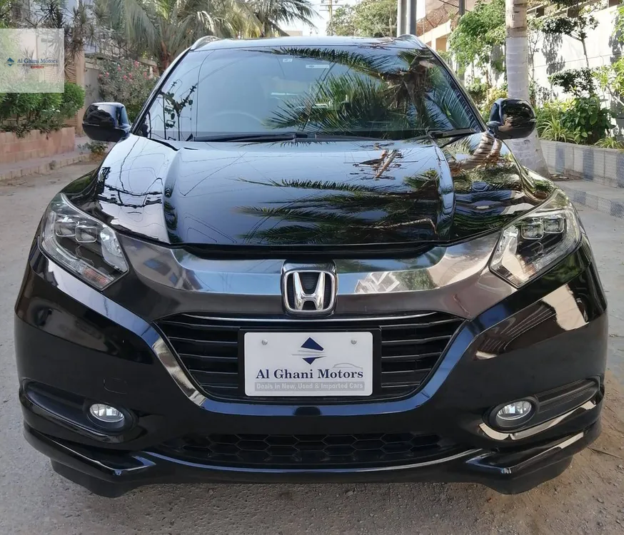 Honda Vezel 2016 for Sale in Karachi Image-1