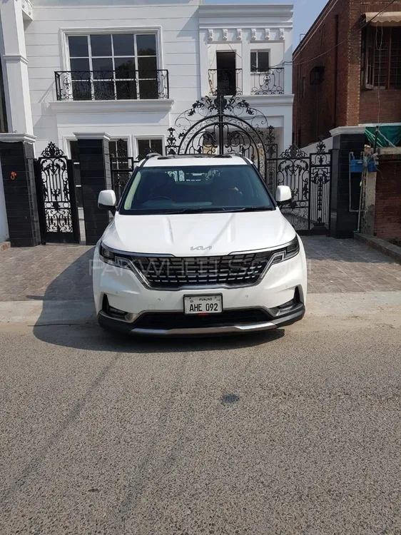KIA Carnival 2022 for Sale in Lahore Image-1