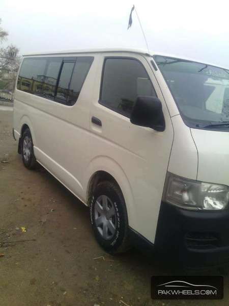 Toyota Hiace 2009 for Sale in Taxila Image-1