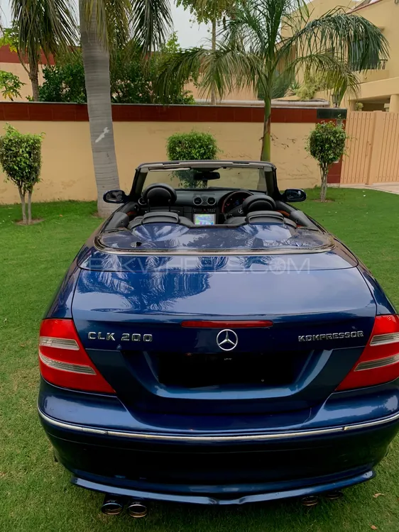 Mercedes Benz CLK Class 2004 for Sale in Lahore Image-1
