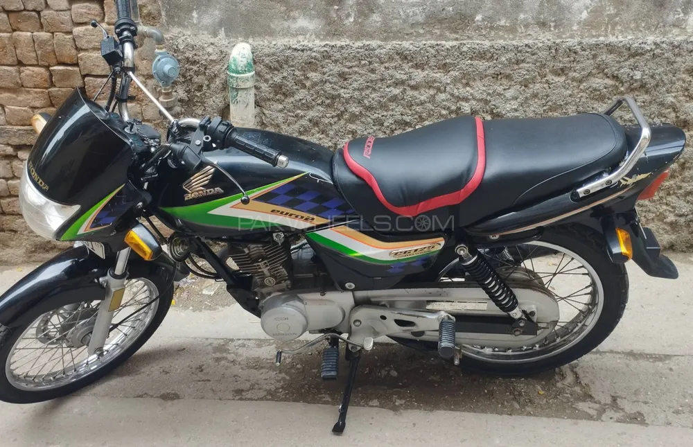 Honda CG 125 Deluxe 2011 for Sale Image-1