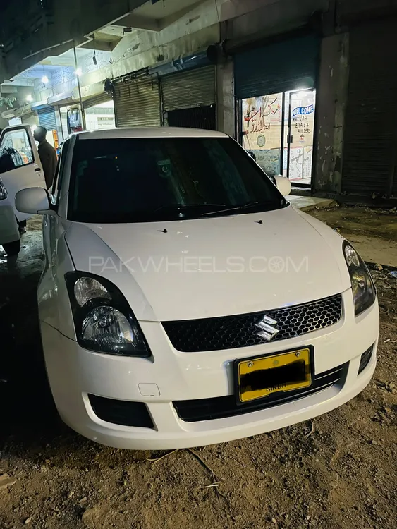 Suzuki Swift 2011 for Sale in Karachi Image-1
