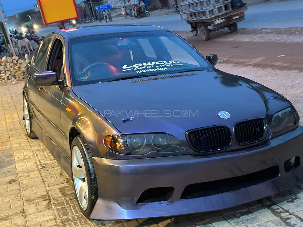 BMW 3 Series 2004 for Sale in Multan Image-1