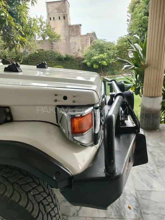 Toyota Land Cruiser 1990 for Sale in Charsadda Image-1