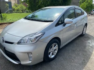 Toyota Prius S 1.8 2015 for Sale