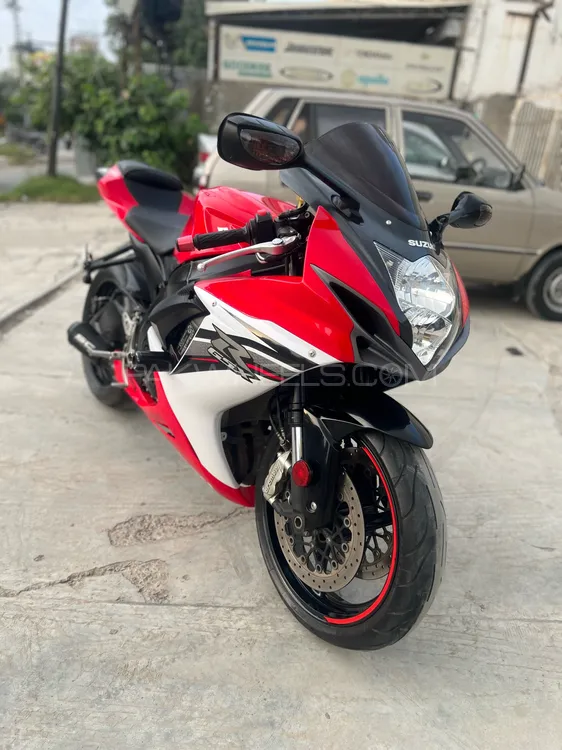 Suzuki gsxr cheap 600 olx