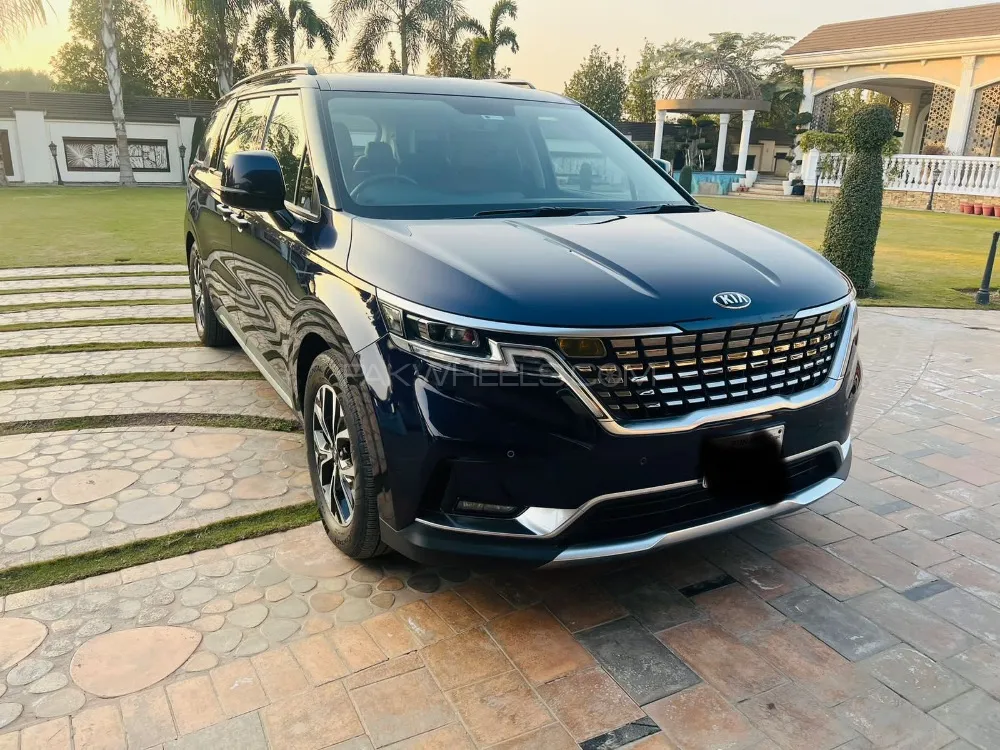 KIA Carnival 2021 for Sale in Lahore Image-1