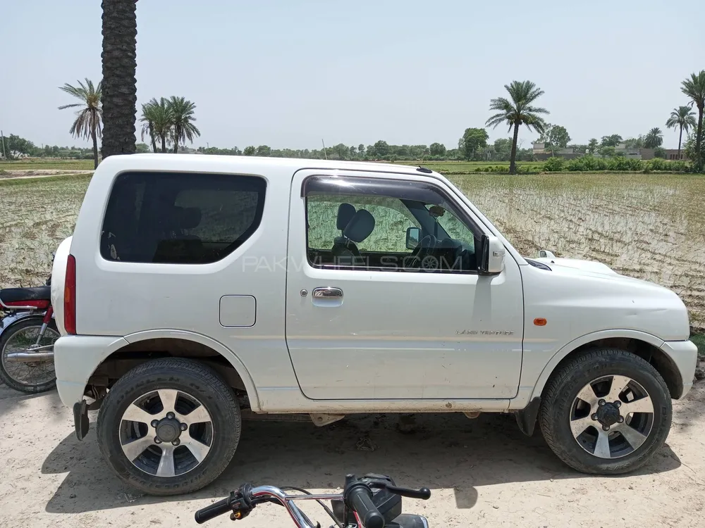 Suzuki Jimny 2010 for Sale in D.G.Khan Image-1