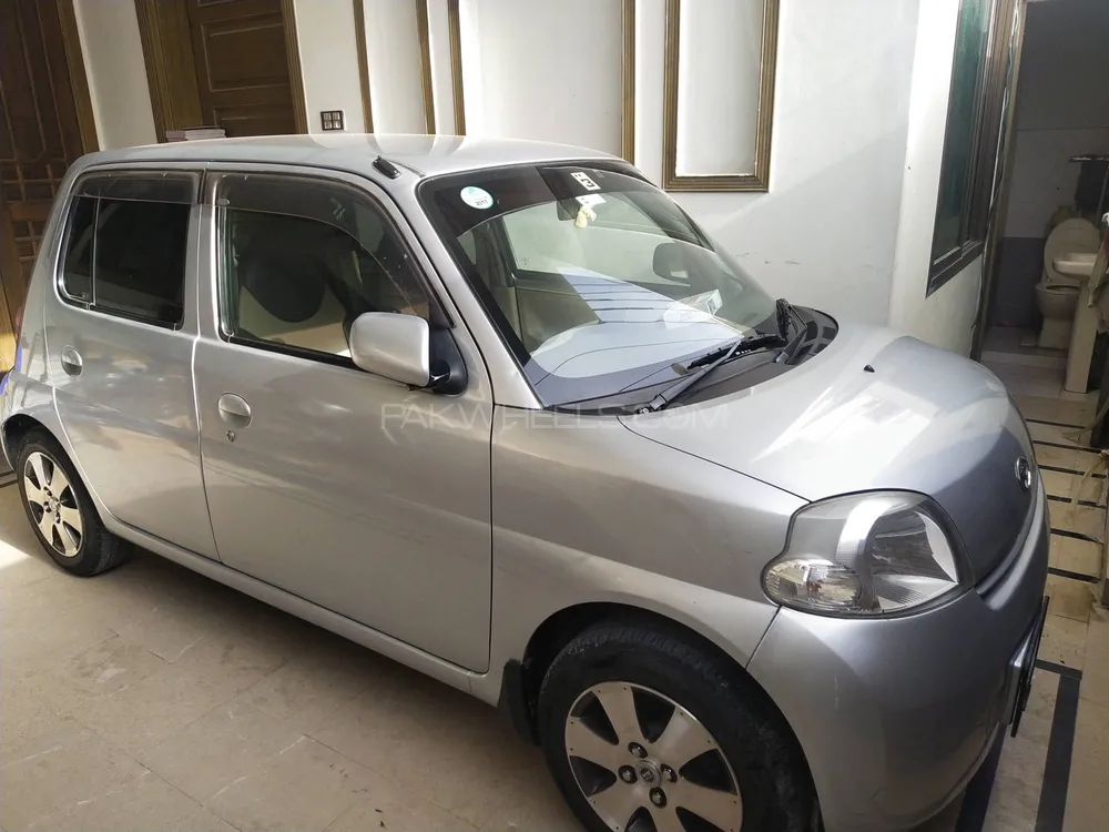 Daihatsu Esse 2011 for Sale in Bahawalpur Image-1