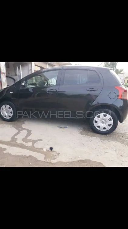 Toyota Vitz 2005 for Sale in Kohat Image-1