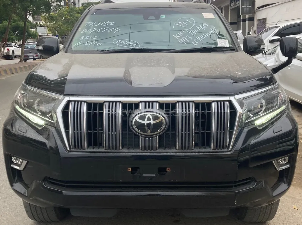 Toyota Prado 2017 for Sale in Karachi Image-1