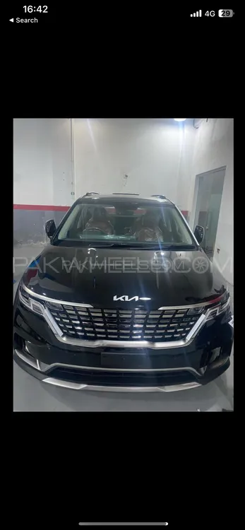 KIA Carnival 2023 for Sale in Lahore Image-1